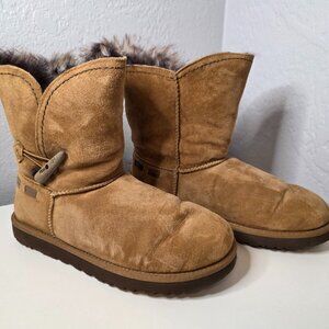 Ugg Meadow Women's Short Boots Size 8